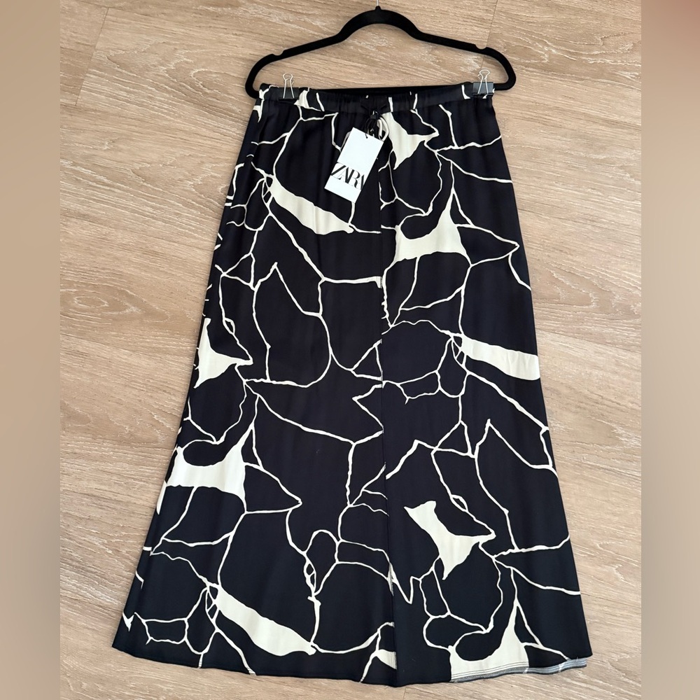 ZARA Satin Midi Skirt *NWT* S